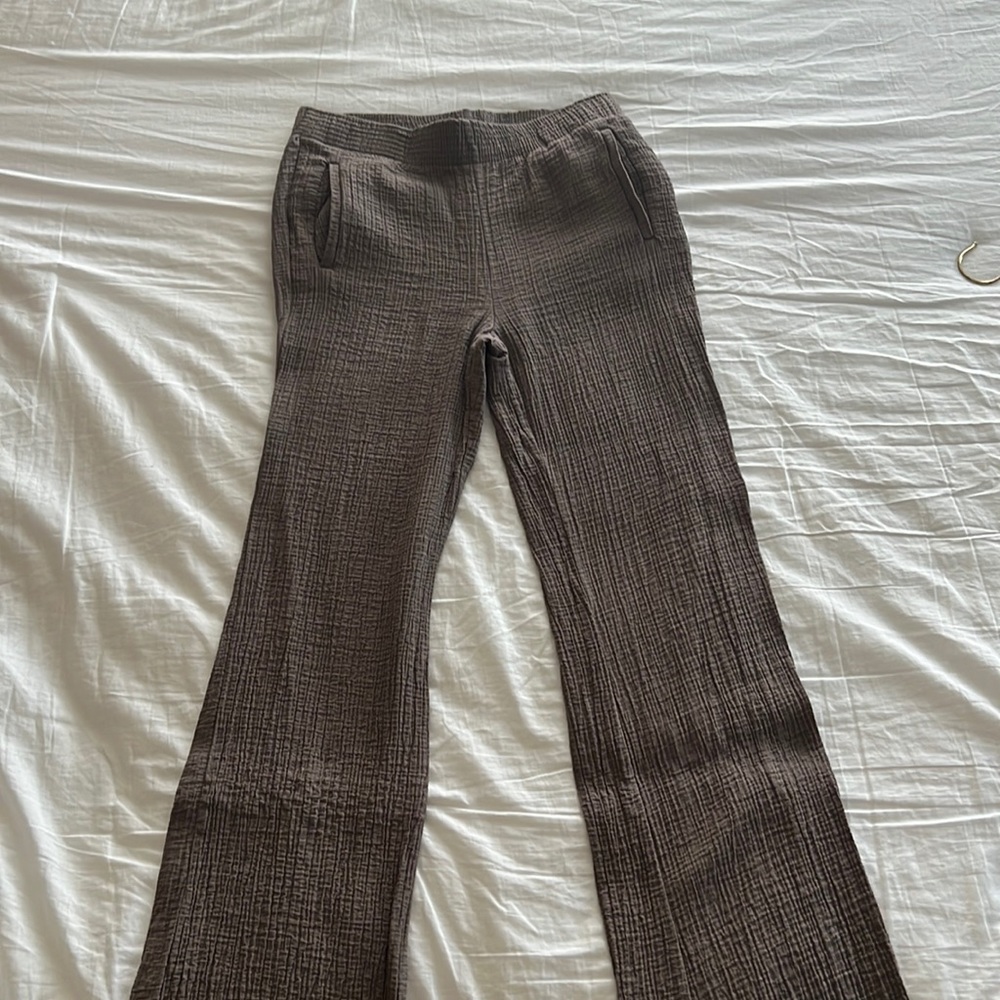 Wide leg trousers